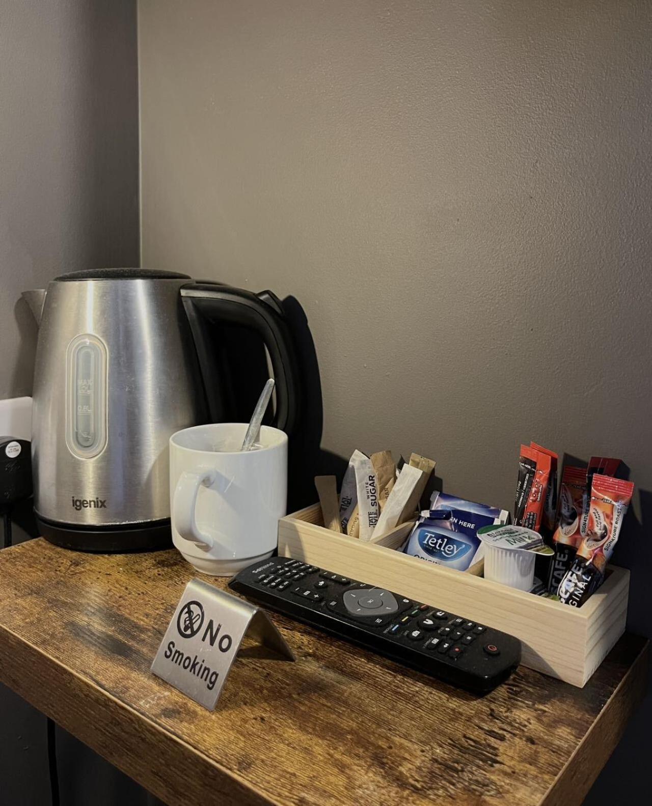 The Wellington Hotel Birmingham - Breakfast Included, Near O2 Academy & City Centre 객실 사진